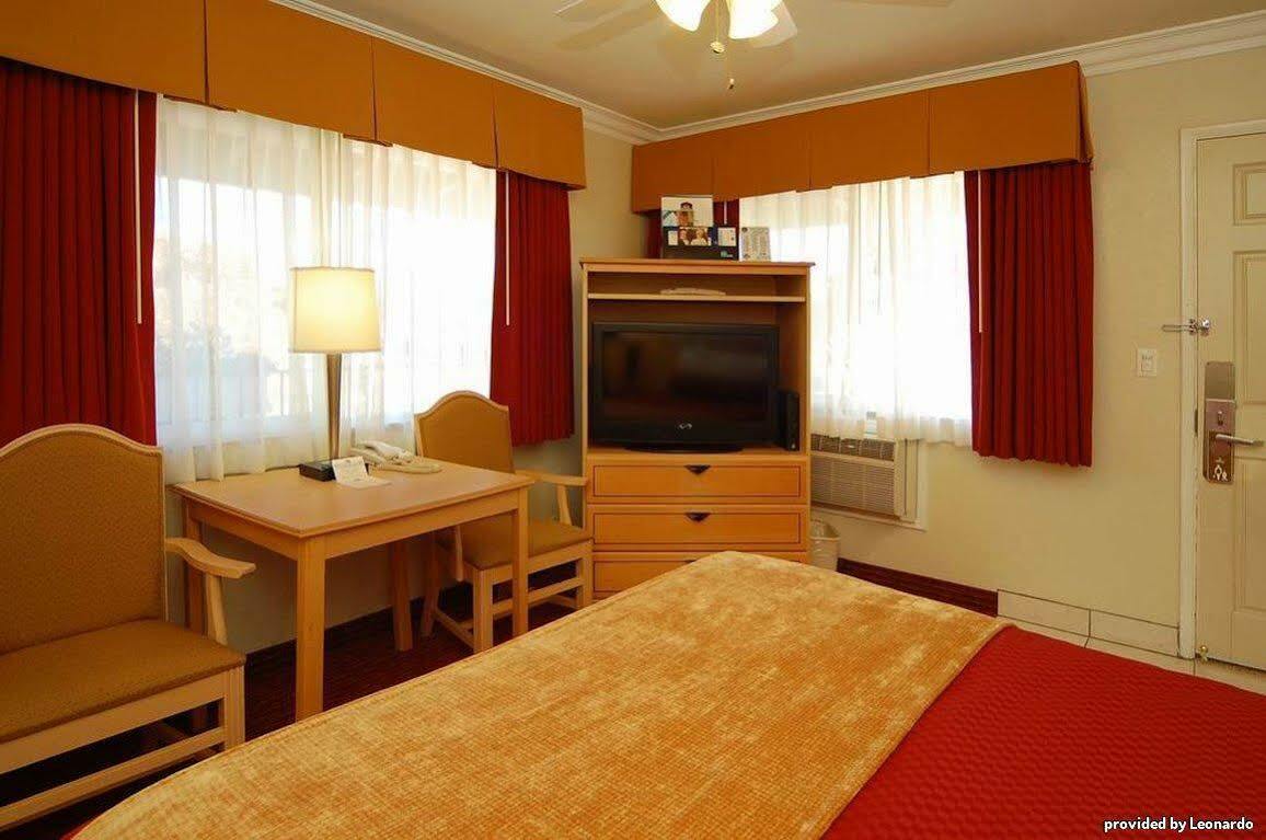 Best Western Tradewinds Morro Bay Extérieur photo